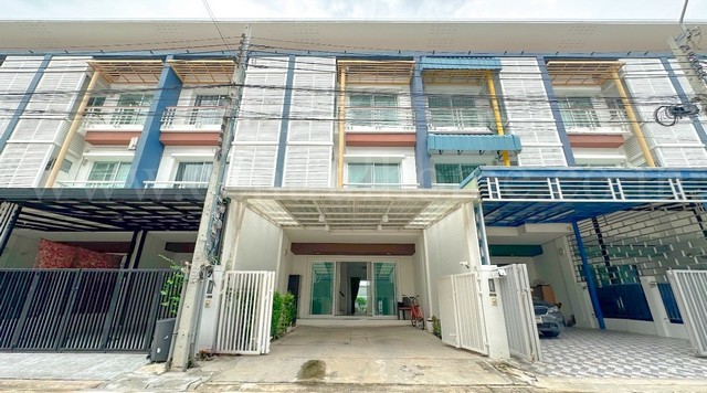 ลดราคา ทาวน์โฮม 3 ชั้น ชวนชื่น โมดัส วิภาวดี - รังสิต พร้อมอยู่