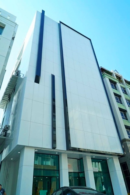 อาคารทางการแพทย์ครบวงจร 8ชั้น เซนทรัลปิ่นเกล้า170ม.MRTบางยี่ขัน 1.7 กม. 35ตร.วา. 1125ตร.ม. ได้รับใบอนุญาตถูกต้อง 20 นอน 14 น้ำ 