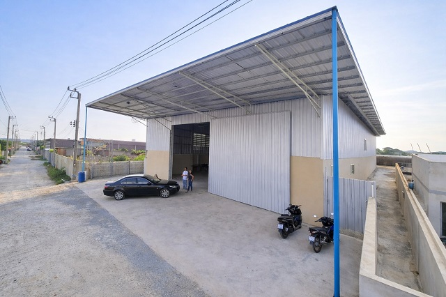 ตลาดมิตรมงคล888 ให้เช่าโกดัง 802ตร.ม. CJ 7-11 BigC mini ตลาดมิตรมงคล888 1กม. 202ตร.วา. ซ.บางกระดี่ 22-32 หลังคาสูง รง2 ไฟฟ้า 3เฟส 