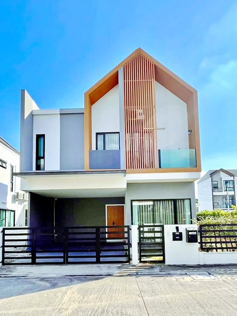 แยกสะแกงาม 600มเทียนทะเล11-17  .พระราม 2 ขาย-ให้เช่าบ้านเดี่ยว แปลงมุม พื้นที่กว้าง 49 ตร.วา. 195 ตร.ม. 4นอน 3น้ำ