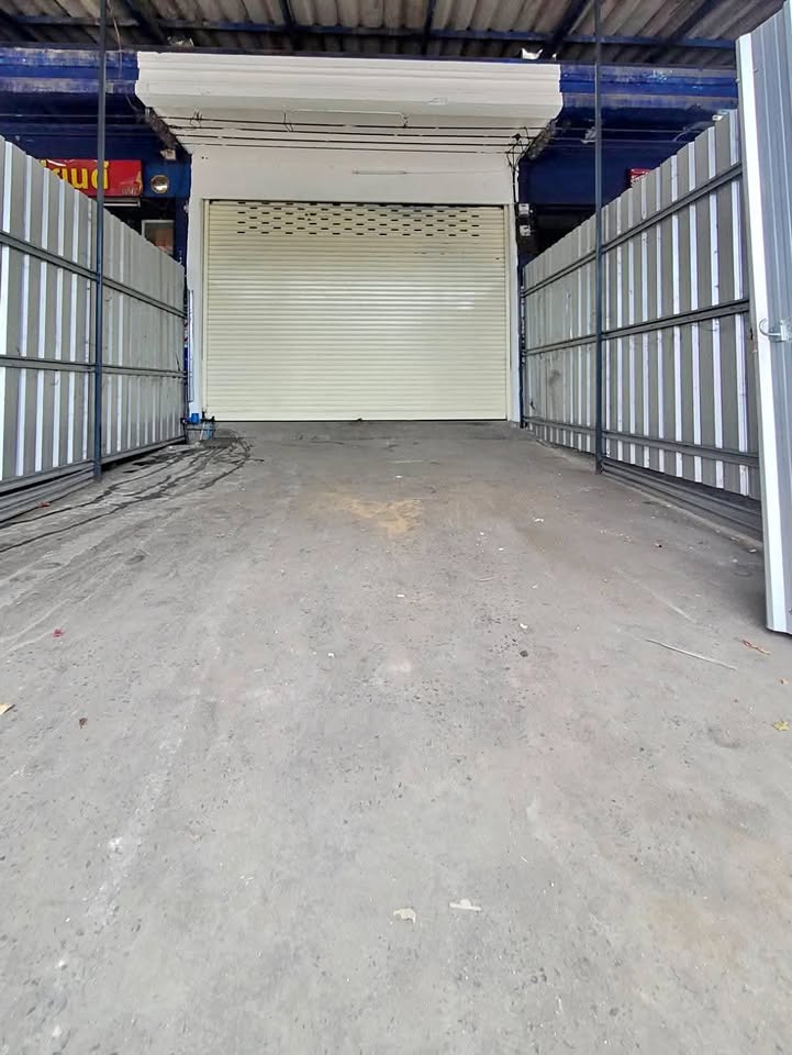 CH1145 เช่าอาคารพาณิชย์ ถ.นิมตรใหม่ 28 ตรว. 220 ตรม. ทำที่พัก โกดัง หรือค้าขาย ราคาถูก