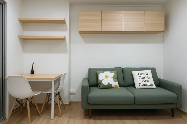 ขายคอนโด เสนาคิทท์ ฉลองกรุง - ลาดกระบัง- 26ตรม. ตึก A ชั้น7 Type A1- ใกล้นิคม ใกล้มหาลัยลาดกระบัง- เครื่องใช้ไฟฟ้าและเฟอร์นิเจอร์ครบ.- ขาย 1,240,000 บาท - หากต้องการผู้เช่า แถมหาผู้เช่า 7,500/ด. ให้ฟรี---------------------------------------.สิ่งอำนวยความสะดวก - เครื่องทำน้ำอุ่น Mex- Digital door lock ลายนิ้วมือ / Key card / รหัส ได้- เพิ่มจุดเสียบปลั๊กไปให้อีก 2 จุด- แอร์ Central air 9700 btu 2 เครื่อง- Smart TV- เครื่องซักผ้า- ตู้เย็น 2 ประตู- ไมโครเวฟ.�