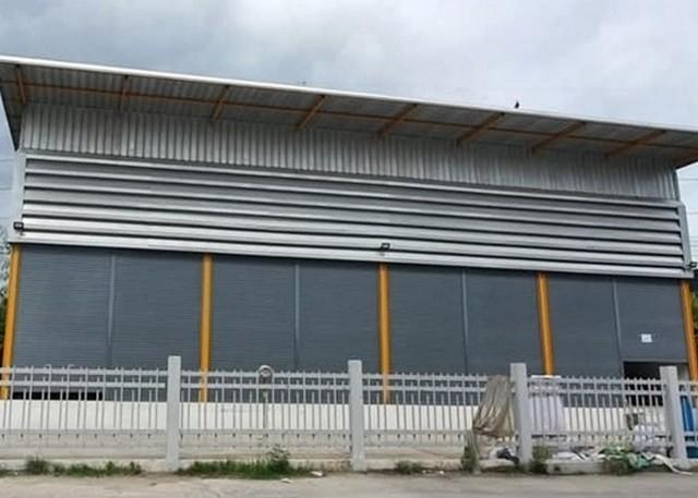 ให้เช่าโกดังยกสูง ขนาด 300 ตรม. ที่จอดรถ 6 คัน ริมถนนกาญจนาภิเษก ใกล้ศาลเจ้าแม่ทับทิมติดต่อAgent : คุณเด่นชัย: 09-8481-8989:06-2839-4747ID Line :0984818989: https://line.me/ti/p/ezz8HbMifzWhatsApp :+66984818989: แอดไลน์ แคปหน้าจอสอบถามได้เลยครับโกดัง ตรงข้ามสำนักงานเขตบางแคขนาด 300 ตารางเมตร 1 ห้องน้ำตรงข้ามสำนักงานเขตบางแค โซนในเมือง ใกล้บางแค เพชรเกษมริมถนนกาญจนาภิเษกที่จอดรถ 6 คันที่ตั้งแขวงหลักสอง บางแค กรุงเทพมหานครราคา