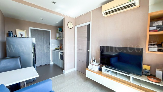 รหัสทรัพย์ : 6933คอนโด Luxury เมโทร ลักซ์ ริเวอร์ฟร้อนท์ รัตนาธิเบศร์ สภาพดี ขายต่ำกว่าราคาประเมินที่ตั้ง : ซอยไทรม้า 7 ถนนรัตนาธิเบศร์ ตำบลไทรม้า อำเภอเมืองนนทบุรี จังหวัดนนทบุรี 11000รายละเอียดทรัพย์&nbsp;- พัฒนาโครงการ โดย&nbsp;พร็อพเพอร์ตี้ เพอร์เฟค&nbsp;-&nbsp;คอนโด สูง 8 ชั้น ห้องอยู่ชั้น 6&nbsp;อาคาร B (1) พื้นที่ใช้สอย 26.03&nbsp;ตารางเมตร- 1 ห้องนอน, 1&nbsp;ห้องน้ำ, 1 ห้องรับแขก พร้อมเคาท์เตอร์ครั�