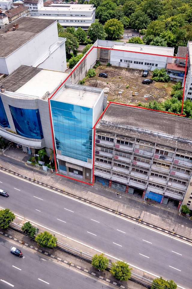 ราชดำเนิน1,290 ตารางเมตร ใกล้อนุสาวรีย์ประชาธิปไตยและสหประชาชาติ พร้อมช่องลิฟท์ จอดรถ16คัน สะพานพระราม8 ให้เช่าอาคารพาณิชย์ 2 อาคารใหญ่  4 ชั้น  เหมาะสำหรับ Nursing Home คลีนิค ศูนย์การแพทย์ ออฟฟิศ ร้านอาหาร หรืออพาร์ทเมนต์ ทำเลเด่น การเดินทางสะดวก ที่จอดรถมาก รองรับการใช้งานเชิงพาณิชย์ครบวงจร 119,999 B-Mfor Rent 1,290 sqm. in Ratchadamnoen Area near Democracy Monument and United Nations Prime 16 Parking 2 Commercial Buildings 4Storeys location in Bangkok CBD Elevator shaft ready Suitable for Nurs