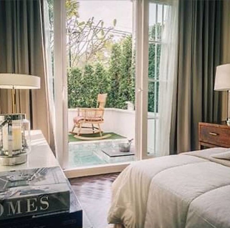 ขายห้องพูลวิลล่า แกรนด์ ฟลอริดา พัทยานาจอมเทียน 72 ตรม ในราคาที่ดีที่สุดติดต่อผึ้งรติ 061-941-9639ที่ตั้ง : ตำบลนาจอมเทียน อำเภอสัตหีบ จังหวัดชลบุรี 20250ขนาดพื้นที่ใช้สอย : 72 ตรมรายละเอียดพูลวิลล่าส่วนตัว ภายในโครงการ Grand Florida-1 ห้องนอน-1 ห้องน้ำ-1 สระว่ายน้ำส่วนตัว-ห้องครัวแยก-ห้องนั่งเล่นแยก-สามารถปรับเป็น 2 ห้องนอน ได้เหมาะลงทุน – ปล่อยเช่ารายวันได้-รายได้ค่าเช่ารายวัน 