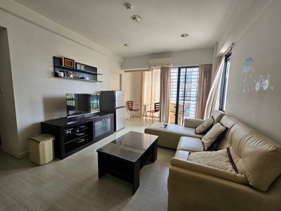 sss526 ขายคอนโดศุภวรรณริเวอร์เพลส ตึกE ห้องมุมทำเลที่ตั้ง: ซอยลาดกระบัง 54 (ใกล้สนามบินสุวรรณภูมิ) ตำบลบางเสาธง อำเภอ บางพลี สมุทรปราการรายละเอียด :- ห้องขนาด 49 ตรม. ห้องมุม- 1 ห้องนอน 1 ห้องพักผ่อน 1 ห้องน้ำ- ตึก E ชั้น 6-ห้องกว้างที่สุดในคอนโดย่านลาดกระบัง- บรรยากาศดี เงียบสงบ ร่มรื่นย์- เหมาะสำหรับผู้ที่ทำงานในสนามบินสุวรรณภูมิ ,King Power ซอยวัดศรีฯ, ม.หัวเฉียว- ปลอดภัย มีระบ�