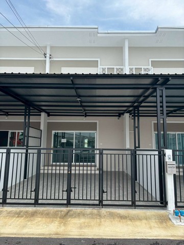 ให้เช่า ทาวน์โฮม 2 ชั้น ทำเลดี ราชพฤกษ์–ท่าอิฐโครงการ เดอะลิฟวิ่ง ณีรวัลย์ อยู่สบาย ใกล้ชุมชน ของกินครบ เดินทางสะดวกบ้านสวย ฟังก์ชันลงตัว เหมาะสำหรับครอบครัวหรือคนทำงานที่ต้องการพื้นที่ใช้สอยจริง อยู่โซนบางรักน้อย ใกล้ร้านอาหาร ตลาด และห้าง เดินทางเข้าเมืองง่าย ใกล้รถไฟฟ้าสายสีม่วงรายละเอียดบ้าน- เนื้อที่ 23 ตร.ว- พื้นที่ใช้สอย 147 ตร.ม- 3 ห้องนอน | 2 ห้องน้ำ- ท