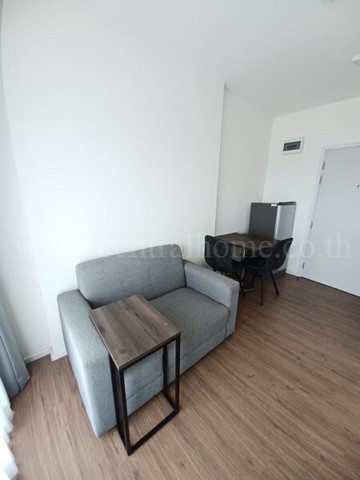 รหัสทรัพย์ N0932คอนโด นอตติ้ง ฮิลล์ สุขุมวิท-แพรกษา (Notting Hill Sukhumvit-Praksa) วิวสวย พร้อมอยู่ ราคาถูกที่ตั้ง&nbsp;: ถนนแพรกษา ตำบลท้ายบ้านใหม่ อำเภอเมืองสมุทรปราการ จังหวัดสมุทรปราการ 10280รายละเอียดทรัพย์- คอนโด High Rise สูง 35 ชั้น 1 อาคาร มีอาคารจอดรถแยก 9 ชั้น 1 อาคาร- ห้องอยู่ชั้นที่ 19 พื้นที่ใช้สอย 23.57&nbsp;ตารางเมตร- 1 ห้องนอน, 1 ห้องน้ำ, 1 ห้องนั่งเล่น พร้อมโซนครัวและระเบียง&nbsp;วิวทะเล-แม่น้ำ-&nbsp