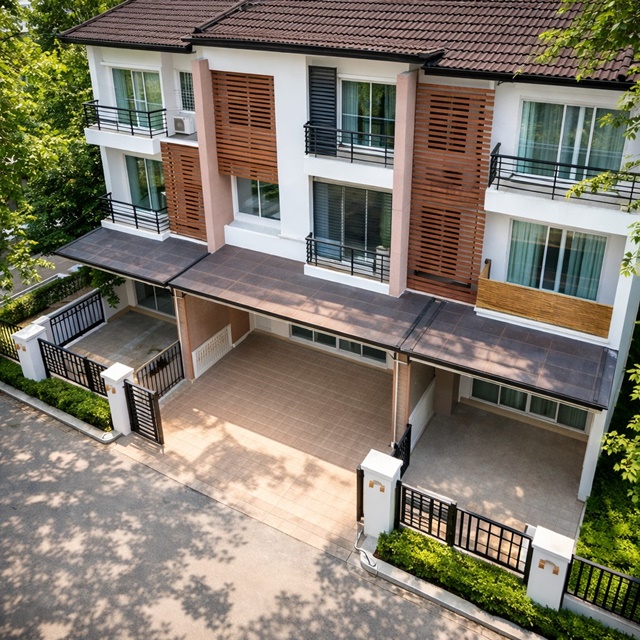 อ่อนนุช15-19  4นอน 5แอร์ BTSอ่อนนุช 1.6กม. กว้าง 5 เมตร ให้เช่า-ขายทาวน์โฮม 3ชั้น24,998B-M. บ้านใหม่สภาพมือหนึ่ง ฟังก์ชันครบ  3น้ำ 22 ตร.วา 260 ตร.ม. ขาย 4.49ลบ. จัดเต็มเฟอร์ฯ และเครื่องใช้ไฟฟ้า รร.นานาชาติ เวลส์ อ่อนนุช 1.8 กม.เหมาะอยู่อาศัย หรือโฮมออฟฟิศ ทำเลศักยภาพ เซ็นจูรี เดอะมูฟวี่พลาซ่า 1.6 กม.ใกล้รถไฟฟ้า ทางด่วน และแหล่งไลฟ์สไตล์OnNut15-19 For rent or sale 3-story townhome 4bed 5A/C BTS OnNut 1.6km. 260sq.m. width 5m. Brand new fully functional 3bath 22sq.wa. 24,998B-M. Fully fur