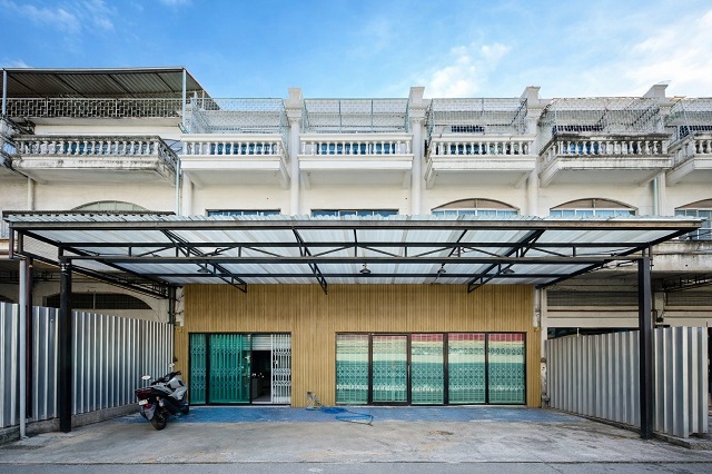 MRT ตลาดบางใหญ่ 500 ม.ให้เช่าอาคารพาณิชย์ 2 คูหา เซ็นทรัล เวสต์เกต 500 ม. 24ตร.วา. 400 ตร.ม. บางใหญ่ ทำเลค้าขาย และสำนักงานศักยภาพสูง