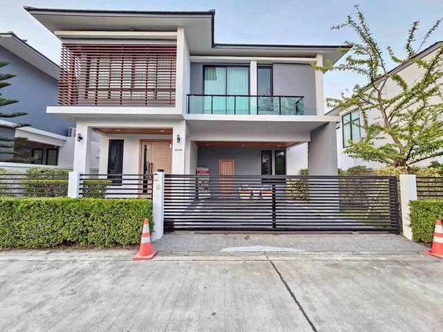 TEL:088-559 5199 คุณเอLine:https://line.me/ti/p/C0eGe0whLXขายบ้านเดี่ยว  2 ชั้น ขายพร้อมเฟอร์นิเจอร์ เครื่องใช้ไฟฟ้าและของตกแต่งทั้งหมดพัทยา ห้วยใหญ่ - ซอย K9ราคา 7,990,000 บาทค่าภาษีทุกอย่าง ณ วันโอน 50/50 เนื้อที่ 57 ตร.ว.เนื้อที่ไช้สอยตัวบ้าน  400  ตร.ม. 4 ห้องนอน 4 ห้องน้ำ ครัวยุโรป ห้องรับประทานอาหาร พร้อมพื้นที่ต่อเติมครัวไทย1 ห้องนั่งเล่นจอดรถ 2 คันสวนรอบบ้านT : A2 (nut)