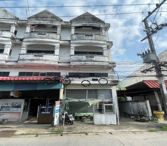 ขายด่วน  อาคาร 3 ชั้น 1 หลัง เลขที่ 7/12 พร้อมที่ดินโฉนดเลขที่ 39 ตำบลบัวใหญ่ อำเภอบัวใหญ่ จังหวัดนครราชสีมา • เนื้อที่ 23 ตารางวาราคาขาย : 1,200,000.- บาท พิกัดตัวทรัพย์ : https://maps.app.goo.gl/ExyBF4YkCLfLDCE59สนใจสอบถามรายละเอียดได้ที่ : โทร 097-0718650, 081-3152640ขายด่วน  อาคาร 3 ชั้น 1 หลัง เลขที่ 7/12 พร้อมที่ดินโฉนดเลขที่ 39 ตำบลบัวใหญ่ อำเภอบัวใหญ่ จังหวัดนครราชสีมา • เนื้อที่ 23 ตารางวาราคาขาย : 1,200,000.- บาท พิกัดตัวทรั�