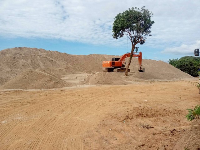 M650513เจ้าของขายเองเริ่มต้นเพียง 8xx,000 บาทปลอดภัยจากน้ำท่วม และไม่อยู่ในพื้นที่เสี่ยงแผ่นดินไหว???? ที่ตั้งตำบลบุฮม อำเภอเชียงคาน จังหวัดเลย???? เอกสารสิทธิ์โฉนดครุฑแดง พร้อมโอน???? รายละเอียดที่ดินมีทั้งหมด 3 แปลงรวมพื้นที่ 1 ไร่ 22.6 ตารางวา (422.6 ตร.ว.)แปลง 34 : 139.4 ตร.ว. ราคา 859,000 บาทแปลง 9 : 142.7 ตร.ว. ราคา 999,000 บาทแปลง 36 : 140.5 ตร.ว. ราคา 959,000 บาท❤️ จุดเด่นพิเศษขายตรงจากเจ้าของ มั่นใจได้พื้นที�