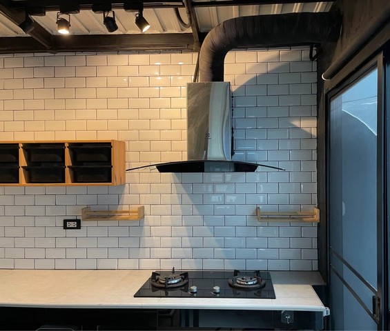 ให้เช่าทาวโฮม 2 ชั้น เดินทางสะดวกติดถนนใหญ่รังสิต-ปทุมธานี หมู่บ้านสิริ เพลส รังสิต  ใกล้ ม.ธรรมศาสตร์ ม.กรุงเทพ ห้างฟิวเจอร์พาร์ค 