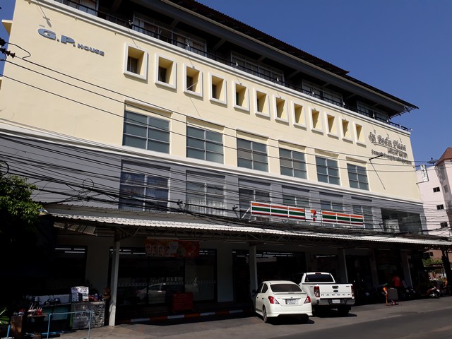 ให้เช่าด่วน OFFICE อาคารจีพีเฮ้าส์ลาดพร้าว ใหญ่ 1 ไร่ 0 NGAN 1 Square Wah 1Bedroom ไม่ไกลจาก ทาวน์อินทาวน์  G O O D!