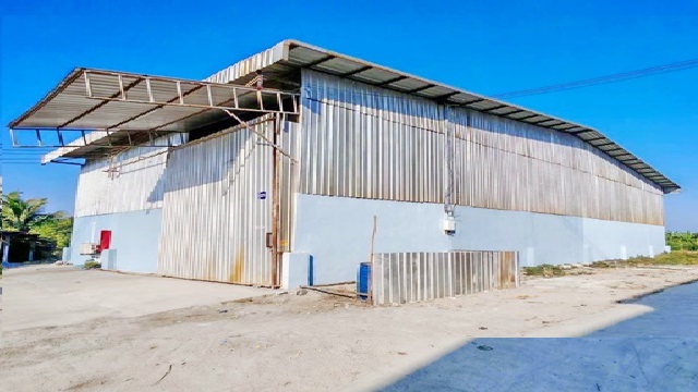 เหมาะทำโรงงาน รง.2 รง.4 พื้นที่กว้าง รถใหญ่เข้าออกสะดวก ถูกที่สุดในโลก ตรม.ละ 85บาท โกดังให้เช่า Stand Alone ขนาดใหญ่ 450 ตารางเมตร ติดตลาดนัดวาสนาบางน้ำจืด  ค่าเช่า 36,999 บาท-เดือน  ทำเลอุตสาหกรรมศักยภาพสูง เมืองสมุทรสาคร for Factory License Ror Ngor2 and Ror Ngor4 Spacious Land World’s Lowest Warehouse Rental Only 85 Baht per Sqm Stand Alone Warehouse 450 Sqm Next to Wasana Bang Nam Chud Market Ideal Rent 36,999 baht/monthEasy Truck Access Prime Industrial Location Samut Sakhon พื้นที่ดินรวม 200 ตารางวา พื้นที่ใช้สอย 450 ตารางเมตรถนน เอกชั