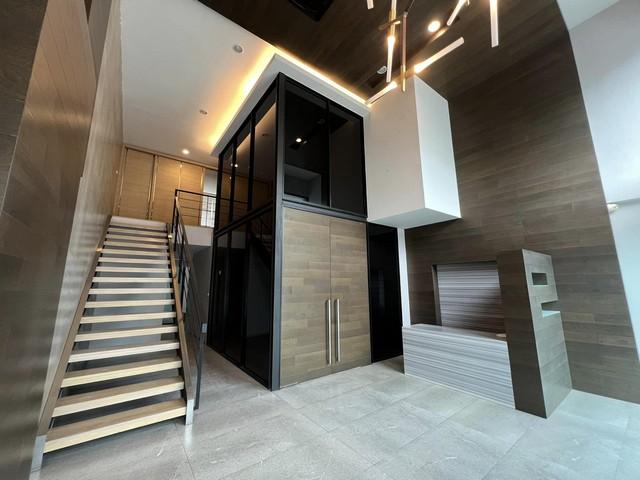 ให้เช่า โฮมออฟฟิศ Home office 4.5 ชั้น โครงการ Nirvana @WORK เนอวานา @เวิร์คลาดพร้าว เกษตรนวมินทร์ บิวท์อิน แอร์ครบให้เช่า 90,000 บาท/เดือน สัญญาเช่าขั้นต่ำ 1 ปี ประกัน 3 เดือน ล่วงหน้า 1 เดือนติดต่อ คุณช่อผกา โทร 0616198565 LINE 0616198565สำรอง LINE 0812523279 ส่งลิ้งก์ไว้ได้เลยโครงการ, Nirvana @WORK ลาดพร้าว เกษตรนวมินทร์สำนักงาน 5 ชั้น 25 ตารางวา 360 ตารางเมตร 4 ห้องทำงาน 4 ห้องน้ำบิวท์อิน + แอร์ รองรับพนักงาน 15-20 คนที่จอดรถส�