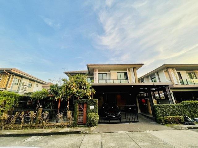 ให้เช่าบ้านเดี่ยว 2 ชั้น โครงการเดอะแพลนท์ Exclusive ซอยพัฒนาการ 38 ใกล้ทางด่วน เอกมัย ทองหล่อ เงียบสงบ เป็นส่วนตัวราคาขาย 16,900,000 บาทราคาเช่า 100,000 บาท / เดือนที่ตั้ง ถนนพัฒนาการ ซอยพัฒนาการ 38 แขวงสวนหลวง เขตสวนหลวง กรุงเทพมหานครติดต่อ : คุณภัสพงณ์ 0634098164Line : binkem22https://www.facebook.com/profile.php?id=61581484955548เนื้อที่ 62 ตารางวา พื้นที่ใช้สอย 217 ตารางเมตร จำนวน 2 ชั้น 3 ห้องนอน 3 ห้องน้ำมี 1 ห้องพระ 1 ห้องครัวแถมค�