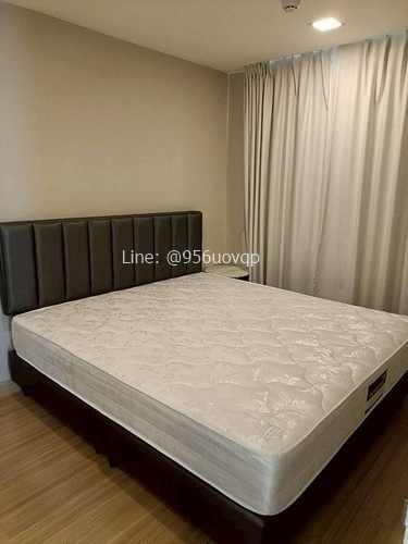 sss527  ขาย  Bless Residence Ekkamai เบลส เรสซิเดนซ์ เอกมัย คอนโดตั้งอยู่: ซอยเอกมัย 22 สุขุมวิท71 คลองตันเหนือ เขตวัฒนา กทม.ชั้น : 4ตรม.: 38.7จำนวนห้องนอน: 2 นอน จำนวนห้องน้ำ: 2 ห้องที่จอดรถ: 1 คันเฟอร์นิเจอร์: ตู้เสื้อผ้า, เตียงนอน, โซฟา, โต๊ะรับแขก, โต๊ะรับประทานอาหารเล็ก, โต๊ะหินอ่อนวางในห้องนอนทั้ง 2 ห้อง, ชั้นวางทีวีหินอ่อนเครื่องใช้ไฟฟ้า: ทีวี, ตู้เย็น, เครื่องทำน้ำอุ่น 2 เครื่อง, ไมโครเวฟ, เ