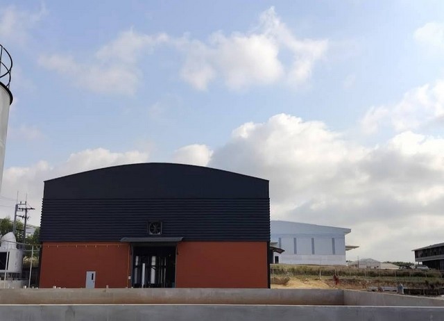 #ขายโรงงานนิคมพัฒนาระยอง#ขายโรงงานน้ำมันระยอง 5 ไร่พื้นที่สีม่วงอำเภอนิคมพัฒนา จังหวัดระยองรายละเอียด:แปลงนี้เนื้อที่ทั้งหมด 5 ไร่มีใบอนุญาต รง. 4 ( 105 106)      *105 (นำน้ำมันกลับมาใช้ใหม่เป็นน้ำมันอเนกประสงค์)     *106 (คัดแยกวัสดุที่ไม่ใช้แล้วที่ไม่เป็นของเสียอันตราย)ใกล้ถนนหมายเลข 36 ประมาณ 2 กม.ห่างจากท่าเรือแหลมฉบัง 39 กม.ห่างจากท่าเรือมาบตาพุด 26 กม.ห่างจากนิคมอุตสาหก�