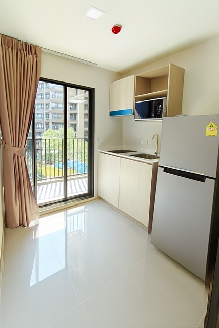 เดอะมอลล์ รามคำแหง 900 ม. ดีคอนโด คาล์ม รามคำแหง 40 ห้องใหม่พร้อมอยู่ โปรจองด่วน 1 นอน 1 น้ำ ใกล้ MRT ลำสาลี 1.6 กม. แหล่งชุมชน พื้นที่ใช้สอย 30 ตร.ม. 12,499 B-M. โครงการคุณภาพ บรรยากาศสงบ เป็นส่วนตัว เหมาะอยู่อาศัย และลงทุนปล่อยเช่าThe Mall Ramkhamhaeng 900m.D Condo Calm Ramkhamhaeng 40 brand new ready-to-move-in units Special booking offer 1 bed 1 bath Near MRT Lam Sali 1.6 km. vibrant community 30 sq.m. usable area 12,499 B-M. Quality project with a peaceful and private atmosphere Suitable for living and investment rentalถ.รามคำแหง หัวหมาก แขวงหัวหมาก เขตบางกะปิ ก�