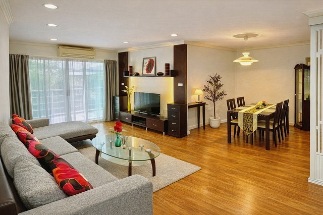 ถ.สุขุมวิท Penthouse BTS ทองหล่อ 900 ม.ให้เช่าคอนโด แกรนด์ เฮอริเทจ ทองหล่อ ขนาดใหญ่ 103ตร.ม. รร.นานาชาติเอกมัย 2.6 กม. ฟังก์ชันครบ 2นอน 2น้ำ พร้อมเฟอร์ฯ 44,998B-M. เหมาะสำหรับอยู่อาศัยระยะยาว เอ็มควอเทียร์ 1.3 กม. ทำเลศักยภาพ สิ่งอำนวยความสะดวกครบ สภาพแวดล้อมปลอดภัย เดินทางสะดวก ทองหล่อ on Sukhumvit Road. BTS Thonglor 900m. Penthouse Condo for rent Grand Heritage Thonglor 103sq.m. 2bed 2bath 44,999B-M.   Ekkamai Inter Sch 2.6 km. away fully furnished   suitable for long term residence EmQuartier 1.3km. away prime location complete facilities safe environmen