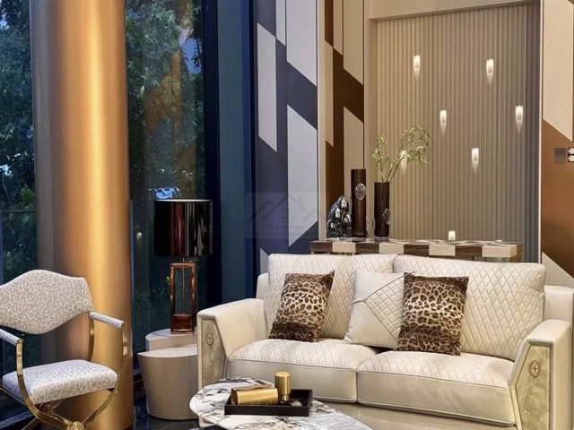 ให้เช่าอาคารพร้อมตกแต่ง 320 ตรม. สุขุมวิท 39 ใกล้ BTS พร้อมพงษ์ 450 เมตร เคยเป็นแกลเลอรีของบริษัทตกแต่งภายใน*** ราคาเช่า 500,000 บาท/เดือน (ต่อรองได้)ติดต่อ:: ชยา โทร/ID Line:: 0942823961   Link Line:: https://line.me/ti/p/3xFA1An8Kcรหัส# T26-071อาคารพร้อมตกแต่ง สุขุมวิท 39 ใกล้ BTS พร้อมพงษ์ 450 เมตรพื้นที่ใช้สอย 320 ตร.ม. พร้อมที่จอดรถ 3 คันเคยเป็นแกลเลอรีของบริษัทตกแต่งภายในใกล้ BTS พร้อมพงษ์ 450 เมตร*** ราคาเช่า 500,000 บาท/เดือน (ต่อรองได�