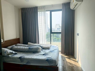 โครงการ  Modiz Ratchada 32 โมดิซ รัชดา 32 จาก AssetWise เป็นคอนโดสไตล์ Modern Contemporary ตกแต่งครบ บนทำเลรัชดาภิเษก มีเพียง191 ยูนิต ใกล้ถนนหลักรัชดาภิเษก แขวงจันทรเกษม เขตจตุจักร บนทำเลศักยภาพ.ห้องพักมีขนาดพอเหมาะแบบ 1 Bedroom Exclusive จัดสรรพื้นที่เป็นสัดส่วน แยกห้อง นอนห้องนั่งเล่น ห้องครัว เหมาะกับทั้งคู่รัก ครอบครัวขนาดเล็ก วิวไม่ชนตึก รายล้อมไปด้วย ร้านอาหาร ร้านสะดวกซื้อ คาเฟ่ และที่สำคั