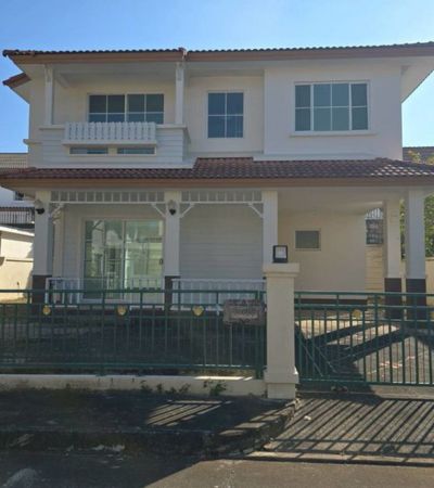 ขาย 4.99 ล้านบาท*สีวลี คลองชล (Land & House)โซนหลัง มช. ใกล้เมืองมากต.แม่เหียะ อ.เมืองเชียงใหม่ จ.เชียงใหม่ .บ้านสภาพเดิม เหมาะทั้งผู้ซื้ออยู่อาศัยที่อยาก ออกแบบ–รีโนเวทเองนักลงทุนสาย Flipping (ยินดีต้อนรับ).รายละเอียดบ้าน• บ้านเดี่ยว 2 ชั้น• 3 ห้องนอน | 2 ห้องน้ำ• 1 ห้องนั่งเล่น + ห้องรับแขก (มีโซนเตรียมอาหาร)• 1 ห้องครัว• ห้องเก็บของใต้บันได• โซนซักล้างหลังบ้าน• หน้าบ้านเทปูน ด�