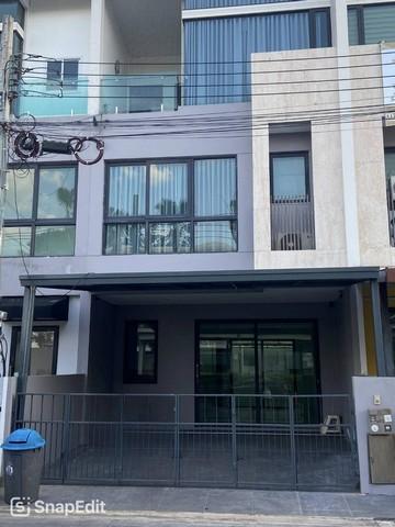 ให้เช่าทาวน์โฮม 3 ชั้น โคราซอน ประชาชื่น บางตลาด ปากเกร็ด นนทบุรี เหมาะทำโฮมออฟฟิศ ( จดทะเบียนบริษัทได้ )ราคาเช่า 35,000 บาท / เดือน ( สัญญาขั้นต่ำ 2 ปี ประกัน 2 เดือน ล่วงหน้า 1 เดือน )ที่ตั้ง ถนนประชาชื่น ตำบลบางตลาด อำเภแปากเกร็ด จังหวัดนนทบุรีติดต่อ : คุณภัสพงณ์ 0634098164Line : binkem22https://www.facebook.com/profile.php?id=61581484955548เนื้อที่ 24.20 ตารางวา พื้นที่ใช้สอย 218 ตารางเมตร จำนวน 3 ชั้น 2 ห้องนอน 3 ห้องน้ำ แอร์ 3