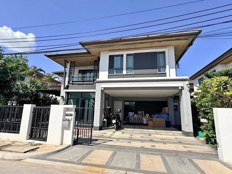 CH1155 ขายบ้านเดี่ยว เศรษฐสิริ เฟอร์ให้หมด ถูกกว่าประเมิน ย่านจรัญสนิทวงศ์ ศิริราช ปิ่นเกล้าบ้านโครงการจากแสนสิริ เศรษฐสิริ บ้านเดี่ยวระดับ Hi-Luxury ขายราคาต่ำกว่าประเมินขนาดรับ 12.7 ล้าน (ราคาประเมิน 15 ล้าน)- เฟอร์นิเจอร์ ให้ทั้งหมด- ขนาด 4 ห้องนอน 3 ห้องน้ำ- 90 ตรว 260 ตรม. (โดยประมาณ)- บ้านสวย เฟอร์เต็มติดต่อ ชาญครับ 094-569-5997ราคา 12,700,000 บาท (โอนคนละครึ่ง).. ต่อรองได้ใกล้รพ.ศิริราช ใกล�