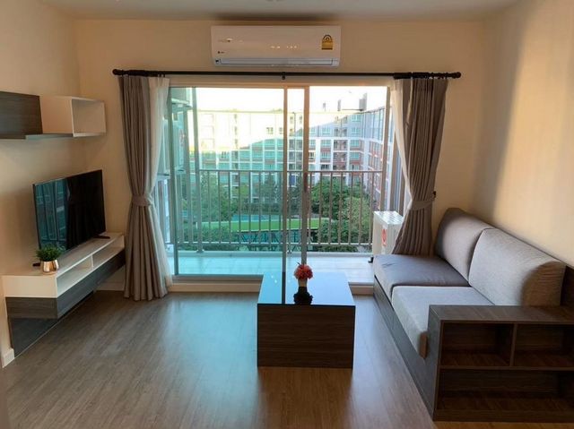 Dcondo #Ping ให้เช่า 28,000 บาท/เดือน 60 ตรม. 2 นอน 2 น้ำ #วิวสระว่ายน้ำ วิวสวยที่สุดในโครงการ #เฟอร์นิเจอร์ครบ คอนโดคุณภาพสูง โดย #แสนสิริ ห้องแต่งสวย ติดกับ #เซ็นทรัลเฟสติวัล เดินเพียง 5 นาที 200 ม. #หิ้วกระเป๋าพร้อมเข้าอยู่ได้เลยพื้นที่ใช้สอย 60 ตรม.ชั้น 7 ตึก A2 ห้องนอน 2 ห้องน้ำ1 ห้องนั่งเล่น1 ห้องครัวค่าเช่าเดือนละ 35,000.-บาท  สัญญา 1-3 เดือนค่าเช่าเดือนละ 28,000.-บาท  สัญญา 1 ปีประกัน 2 เดือน+ล่ว�