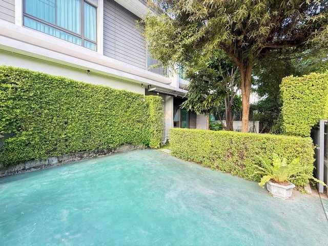 ให้เช่าบ้านเดี่ยว 2 ชั้น 60 ตรว. 4 ห้องนอน โครงการเดอะ ซิตี้ รามอินทรา THE CITY RAMINDRA ใกล้แฟชั่นไอแลนด์*** ราคาเช่า 70,000 บาท/เดือน ติดต่อ:: ชยา โทร/ID Line:: 0942823961   Link Line:: https://line.me/ti/p/3xFA1An8Kcรหัส# T26-080บ้านเดี่ยว 2 ชั้น เดอะ ซิตี้ รามอินทรา THE CITY RAMINDRA ใกล้ แฟชั่นไอแลนด์ พร้อมเฟอร์นิเจอร์เนื้อที่ 60 ตารางวา พื้นที่ใช้สอย 200 ตารางเมตร 4 ห้องนอน 3 ห้องน้ำ 1 ห้องอเนกประสงค์1 ห้องรับแขก + ทานข้าว บริเวณรอบๆ ร่มรื่น มี