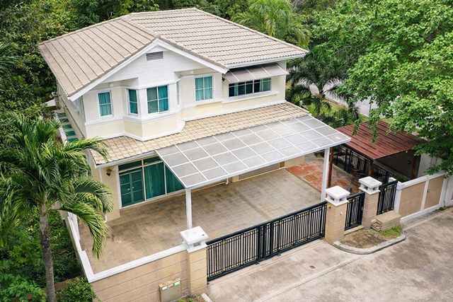 ขาย-ให้เช่าคฤหาสน์ หรู 3-4นอน นันทวัน สุวรรณภูมิ กิ่งแก้ว29-33  รพ.จุฬารัตน์ 9  1.6กม. 3 น้ำ สุวรรณภูมิ กิ่งแก้ว ใกล้สนามบินสุวรรณภูมิ 2.6 กม. ทำเลเมือง พื้นที่ 70 ตร.วา. 278 ตร.ม. ฟังก์ชันครบ 27,498 B-M.ขาย 6.75 ลบ. เหมาะอยู่อาศัยระดับพรีเมียม สงบ เป็นส่วนตัว ใกล้เมือง และแหล่งไลฟ์สไตล์ เดินทางง่าย BTS บางนา 4.9 กม. นันทวันluxury 3-4bed 3bath Mansion house for sale or rent near Suvarnabhumi Airport 2.6km Suvarnabhumi Kingkaew29-33 Chularat9 Hospital 1.6km city location land size 70sq.wa usable area 278 sq.m fully function