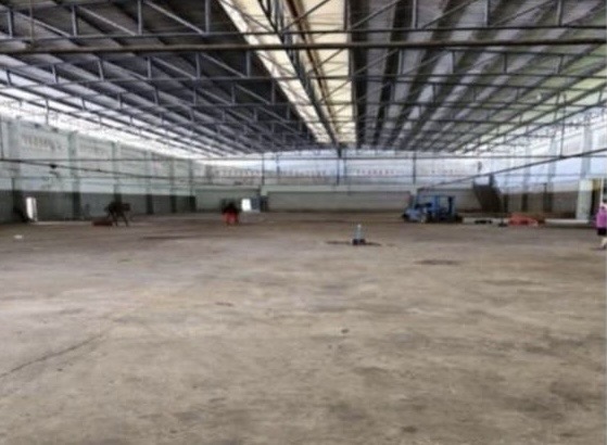 BST895 ให้เช่า หรือ ขาย โรงงานพร้อมออฟฟิศ พุทธมณฑลสาย 5 จังหวัดนครปฐมAgent คุณบัวโทร 0936464597LINE ID Bua093ให้เช่า 90,000 บาทต่อเดือนขาย 43,000,000 บาทโรงงานขนาดใหญ่ พร้อมใบอนุญาต รง.4 รถบรรทุกและรถเทรลเลอร์เข้าออกสะดวก ใกล้ถนนเพชรเกษม และย่านอ้อมน้อยโรงงานตั้งอยู่บนทำเลศักยภาพ พุทธมณฑลสาย 5 เหมาะสำหรับโรงงานผลิต คลังสินค้า และธุรกิจอุตสาหกรรมที่ต้องการใบอนุญาตโรงงานถูกต้องตามกฎหม�