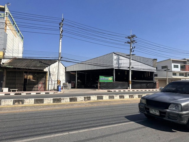 RK901 ให้เช่าโกดัง 840 ตารางเมตร ไฟฟ้า 3 เฟส ตัวอำเภอ ท่าม่วง จ.กาญจนบุรี รถเทลเลอร์เข้าได้ติดต่อAgent  : คุณเด่นชัย                  : 09-8481-8989                  :06-2839-4747 ID Line        :0984818989                   : https://line.me/ti/p/ezz8HbMifzWhatsApp   :+66984818989          : แอดไลน์ แคปหน้าจอสอบถามได้เลยครับสนใจทรัพย์อื่นๆ โปรดติดตามในเพจhttps://www.facebook.com/profile.php?id=61586498687296โกดัง ตัวอำเภอ ท่าม่วง จ.กาญจนบุรีขนาด 840 ตารางเมตรติดถนนใหญ่เส้น 3548 เข้าออกง่าย ถนนกว้าง 6 เลนระบบไฟฟ้า 3 เ�