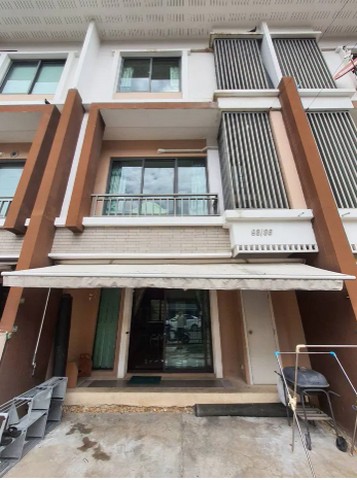 HRE448 ให้เช่าทาวน์โฮม 3 ชั้น เดอะไพรเวท อ่อนนุช 36 สุขุมวิท 77 พร้อมอยู่ ใกล้BTSอ่อนนุชสนใจติดต่อ : คุณสราวุฒิ Tel. 0994108945 Line : ballwuth ราคาเช่า : 32,000บาท/เดือน  (ประกัน2เดือน , ล่วงหน้า1เดือน)(เช่าพร้อมเครื่องใช้ไฟฟ้าและเฟอร์นิเจอร์บิ้วอิน บ้านพร้อมเข้าอยู่ พค.65)ทาวน์โฮม 3 ชั้น หมู่บ้านเดอะไพรเวท อ่อนนุช 36 สุขุมวิท 77 เขตสวนหลวง แขวงสวนหลวง กทมเนื้อที่ : 21.2 ตรว.พื้นที่ใช้สอย : 168 ตรม. หน้ากว้า�