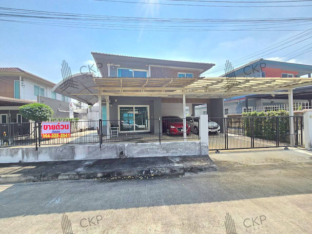 ขาย บ้านเดี่ยว ชัยพฤกษ์ ปิ่นเกล้า-สาย5 ติดถนนใหญ่ ใกล้เซ็นทรัลศาลายา ใกล้ม.มหิดลและม.อื่นๆ ต.บางเตย อ.สามพราน นครปฐม ติดต่อสอบถามได้ค่ะรายละเอียด (Description)- ขนาด 57.8 ตร.วา- พื้นที่ใช้สอย 136 ตร.ม.- บ้าน 2 ชั้น- 2 ห้องนอน 2 ห้องน้ำ- เครื่องปรับอากาศ 3 เครื่องการเดินทาง- ติดทางคู่ขนานถนนบรมราชชนนี- ถนนพุทธมณฑลสาย 5  1.7 กิโลเมตร- ถนนหมายเลข 4006  3.2 กิโลเมตร- ถนนทวีวัฒนา  6 กิโลเมตร- ถนนศาลา�