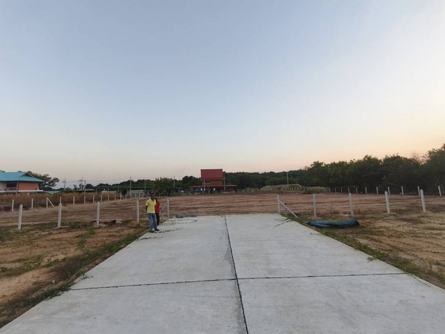 ขายที่ดินติดหาดแสงจันทร์ อำเภอเมือง จังหวัดระยองเนื้อที่ 2 ไร่**ราคาขายเพียงไร่ละ 16 ล้านบาท#สนใจติดต่อโทร094-640-7143#รายละเอียดและที่ตั้งครับ-ที่ดินขนาด 2 ไร่-ติดกับหาดแสงจันทร์  -ตั้งอยู่ตำบลเนินพระ อำเภอเมืองระยอง  จังหวัดระยอง-ที่ดินทำเลทอง สามารถสร้างหมู่บ้านได้**ราคาขายเพียงไร่ละ 16 ล้านบาท#สนใจติดต่อโทร094-640-7143