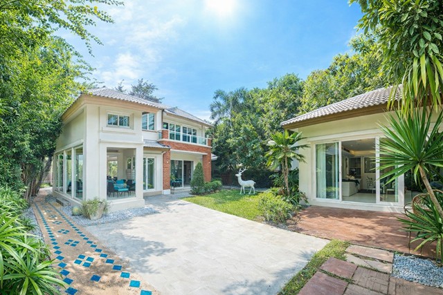 ลัดดารมย์ MRT บางรักน้อยท่าอิฐ 3 กม.ให้เช่าฅฤหาสน์ สุดหรู 5นอน 4 น้ำ ราชพฤกษ์ รัตนาธิเบศร์ 132 ตร.วา.350 ตร.ม.ทำเลศักยภาพ ติดถนนใหญ่ 