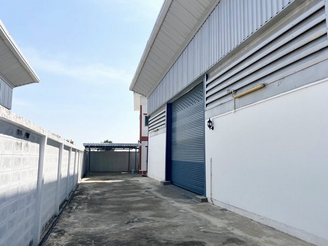 RK902 ให้เช่า โกดัง ขนาด 530 ตรม.ไฟฟ้า 3 เฟส  ถนนโครงการกว้าง 12 เมตร ตำบลคลองขวาง ไทรน้อย นนทบุรี PL. Real Estate Broker    ติดต่อAgent  : คุณเด่นชัย                  : 09-8481-8989                  :06-2839-4747 ID Line        :0984818989                   : https://line.me/ti/p/ezz8HbMifzWhatsApp   :+66984818989          : แอดไลน์ แคปหน้าจอสอบถามได้เลยครับสนใจทรัพย์อื่นๆ โปรดติดตามในเพจhttps://www.facebook.com/profile.php?id=61586498687296โกดัง ตำบลคลองขวาง ไทรน้อยขนาด 530 ตรม.พื้นที่ในโกดัง 330 ตรม+พร้อมออฟฟิต+ห้องน้ำอาคาร 2 ชั้น ด้า�