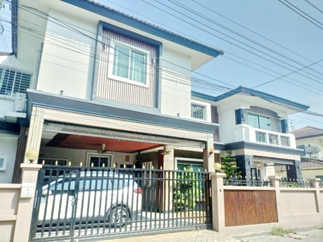 MRT ลาดพร้าว 71 2.9 กม.บ้านเดี่ยว 2 ชั้นให้เช่า 4 นอน 3 น้ำ ย่านนาคนิวาส ลาดพร้าว ทำเลลาดพร้าว 71 โชคชัย 4 ลาดพร้าววังหิน ใกล้เซ็นทรัลอีสต์วิล 500 ม.พื้นที่ขนาดใหญ่ 76 ตร.วา.230 ตร.ม.ฟังก์ชันครบ 48,999 B-M.เหมาะสำหรับอยู่อาศัย เงียบสงบ เป็นส่วนตัว ถ.ลาดพร้าว 2.9 km. from MRT Ladprao 71 Two story detached house for rent 4 bed 3 bath in Nak Niwas Ladprao area Located in Ladprao 71 Chokchai 4 Ladprao Wanghin near Central EastVille 500 m. Large land 76 sq.wa. 230 sq.m. Fully functional Price 48,999 B-M Suitable for living quiet and private on Ladprao Road.ถ.ลาดพร้าว นาคนิวาส 4-8 �