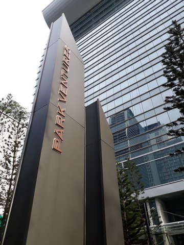 ออฟฟิศให้เช่าเพลินจิต ชิดลม วิทยุ อาคารปาร์ค เวนเชอร์ อีโคเพล็กซ์ รถไฟฟ้าบีทีเอสสถานีเพลินจิต ลุมพินี เขตปทุมวันขนาดพื้นที่ให้เช่าเริ่ม 100 ตรม.ขึ้นไป    O2,512,59O9,  O84,543,4833ดูข้อมูลอาคารอื่นที่ www.irentoffice.com ยินดีรับฝากขาย-ให้เช่าสำนักงานค่าประกันการเช่า    3    เดือนค่าเช่าล่วงหน้า      1    เดือนสัญญาการเช่าสำนักงาน3ปีขนาดพื้นที่ให้เช่า 100 ตารางเมตรขึ้นไป  ขนาดพื้นที่และค่าใช้จ