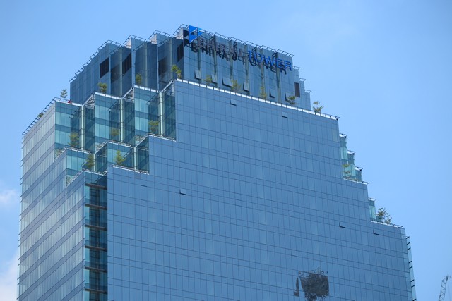 Office อาคารภิรัช ทาวเวอร์ ไม่ไกลจาก - 140000 บ. 1 BEDROOM ขนาด = 100 ตารางวา สวยที่สุดในย่าน