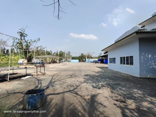 รายละเอียด  ให้เช่าอาคารโรงงาน/โกดัง พื้นที่ใช้สอยทั้งหมด 3,000 ตร.ม ในอาคาร 2,000 ตร.ม นอกอาคารมีหลังคา 1,000 ตร.ม ออฟฟิศ มีใบร.ง 4 ถนนพุทธมณฑลสาย 8 สามพราน ราคาขาย 38 ล้านบาท สถานที่สำคัญใกล้เคียงBig C อ้อมใหญ่ตลาดธันยา Central ศาลายา Tulip Square รร.ยอแซฟอุปถัมภ์ รร.วัดไร่ขิงวิทยา รร.นายร้อยสามพราน ม.มหิดล ศาลายา รพ.วิชัยเวชฯ รพ.มหาชัย 2 สวนสามพราน ลานแสดงช้างและฟาร์มจระเข้สามพราน ราคาเช่