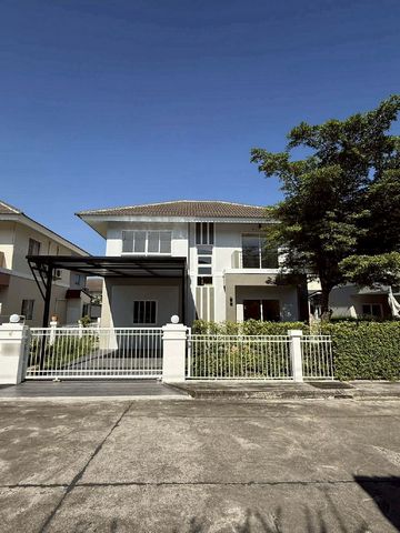 ขายเพียง 3.19 ล้าน 54.3 ตร.วา #กาญจน์กนกวิลล์10 #หางดง – บ้าน 2 ชั้น ทำเลดี สังคมคุณภาพ #หลังแม็คโครแม่เหียะ #ซื้ออยู่เองหรือปล่อยเช่าได้ค่ะรายละเอียดตัวบ้านที่ดิน 54.3 ตร.วา4 ห้องนอน (มีห้องนอนชั้นล่าง)3 ห้องน้ำ1 ห้องรับแขก1 ห้องครัวโรงจอดรถทำใหม่ต่อเติมหลังบ้านเรียบร้อย พร้อมใช้งานฟรีของแถมสุดคุ้มฟรี ค่าส่วนกลางปี 2569ฟรี โซฟา + โต๊ะวางทีวีฟรี ชุดห้องนอน 1 ชุดฟรี ชุดโต๊ะท