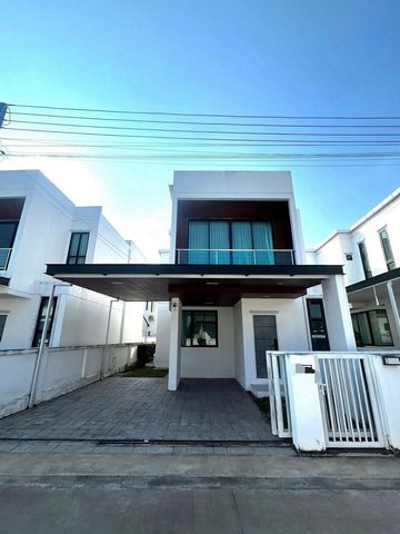 ให้เช่า 15,000 บาท/เดือน ดอนแก้ว #แม่ริม  บ้าน 2 ชั้น #ตกแต่งพร้อมเข้าอยู่ #ไม่รับสัตว์เลี้ยง3 ห้องนอน3 ห้องน้ำ1 ห้องรับแขกต่อเติมหลังบ้านจอดรถได้ 2 คันเฟอร์นิเจอร์ในบ้าน - ชุดโต๊ะทานอาหาร- เคาน์เตอร์ครัว- ตู้เย็น- เครื่องกรองน้ำดื่ม- แอร์ 4 ตัว - เครื่องทำน้ำอุ่น 2 เครื่อง- เตียงนอน 6 ฟุต - ตู้เสื้อผ้าสถานที่ใกล้เคียง- กาดฝรั่งแม่ริม- โรงพยาบาลนครพิงค์- ศูนย์ราชการ- แม็คโคร�