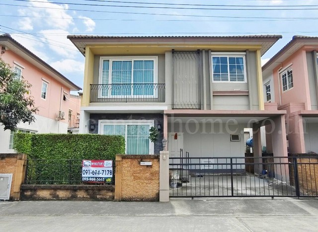 รหัสทรัพย์&nbsp;: N0547บ้านเดี่ยว โกลเด้น นีโอ 2 พระราม 2 ซอยพันท้ายนรสิงห์ ราคาถูกที่สุดในโครงการ&nbsp;ที่ตั้ง : ซอยพันท้ายนรสิงห์ ถนนพระราม 2 ต.พันท้ายนรสิงห์ อ.เมืองสมุทรสาคร จ.สมุทรสาคร 74000รายละเอียดทรัพย์- บ้านเดี่ยว 2 ชั้น เนื้อที่ 35 ตารางวา พื้นที่ใช้สอยประมาณ 136 ตารางเมตร- 4 ห้องนอน, 3 ห้องน้ำ, 1 ห้องครัว, 1 ห้องรับแขก,&nbsp;จอดรถภายในบ้านได้ 2 คัน-&nbsp;แถมฟรีเครื่องปรับอากาศ 3 เครื�