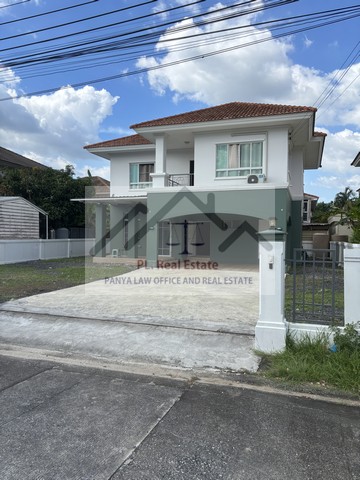 ให้เช่าบ้านเดี่ยว 2 ชั้น 100 ตรว. หมู่บ้านภัสสร 13 ย่านหนองจอก ถนนสุวินทวงศ์ เขตหนองจอกราคาเช่า 23,000 บาท / เดือน ( ประกัน 2 เดือน ล่วงหน้า 1 เดือน )ที่ตั้ง ถนนสุวินทวงศ์ แขวงลำผักชี เขตหนองจอก กรุงเทพติดต่อ : คุณภัสพงณ์ 0634098164Line : deedaa23เนื้อที่ 100 ตารางวา จำนวน 2 ชั้น 3 ห้องนอน 3 ห้องน้ำ 1ห้องนั่งเล่นหนึ่ง1ครัวบิวอิน จอดรถ 3-4 คันพร้อมเครื่องปรับอากาศ5เครื่อง ติดผ้าม่านให้ทั้งหลัง ตู้�